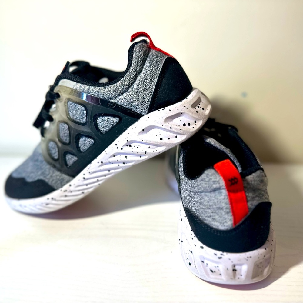 Boys sneakers